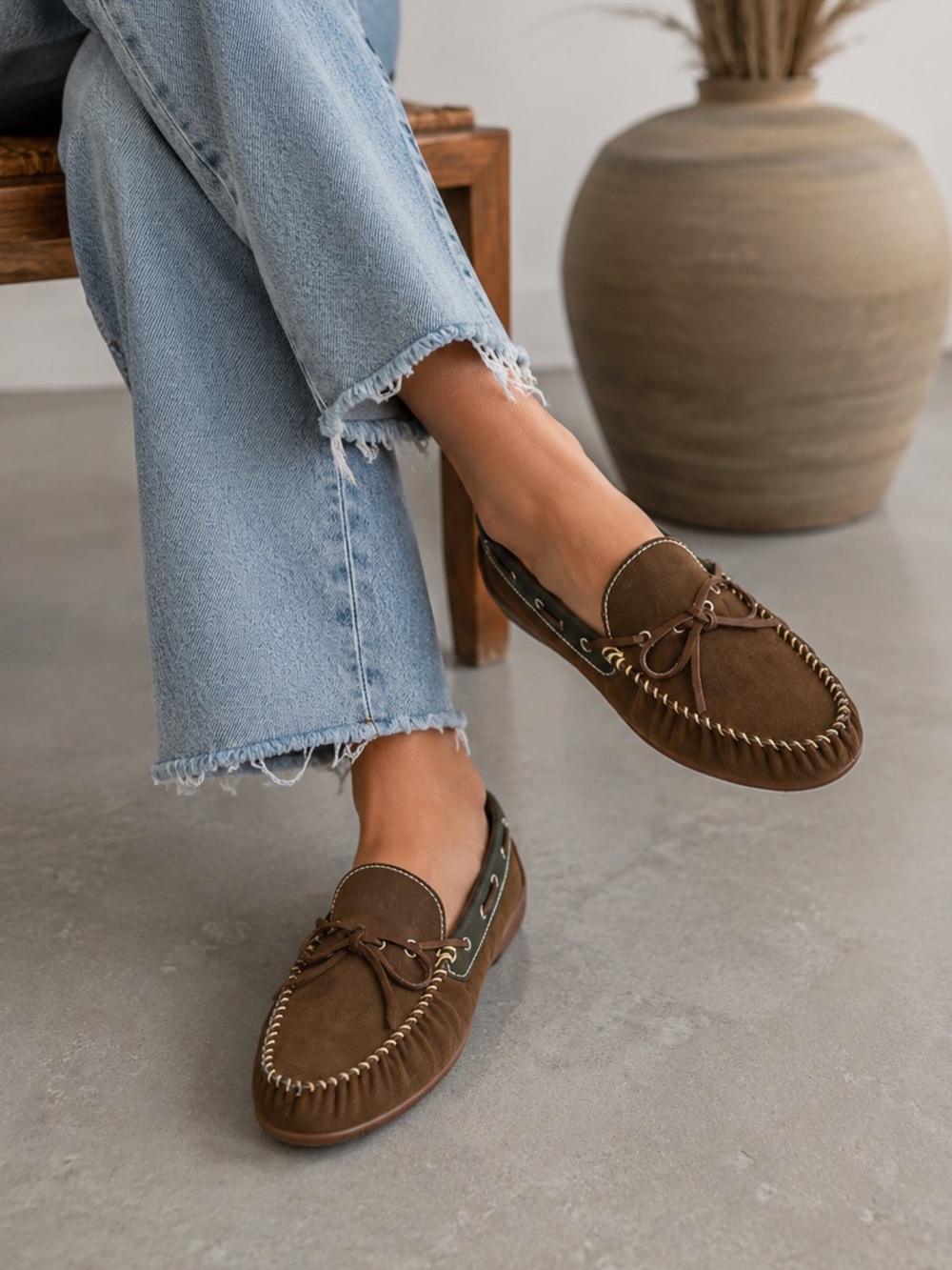 Original Rugged Outback Brown Classic Casual Moccasin Loafers Size 10